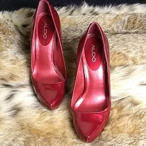Red Pumps